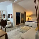 Banus Hause Апартаменты *